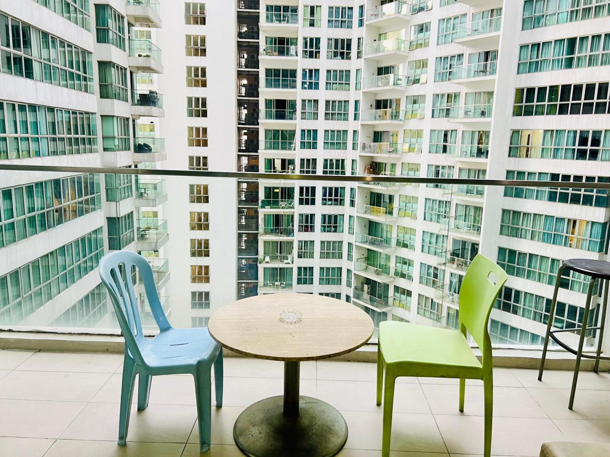 Regalia Spritz Empire Hostel Kuala Lumpur Exterior foto